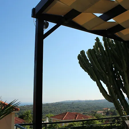 Oneira 트라페자키