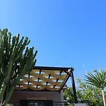 Oneira Vila