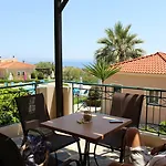 Oneira * Trapezaki (Kefalonia)