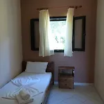Oneira Trapezaki (Kefalonia)